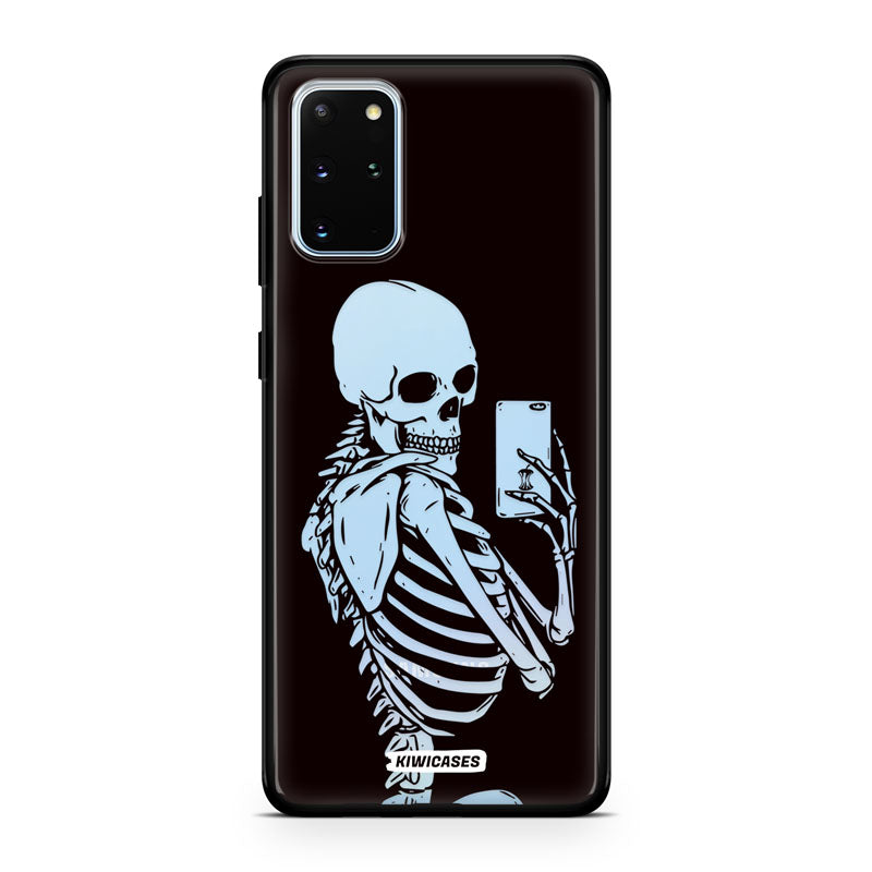 Skeleton Selfie