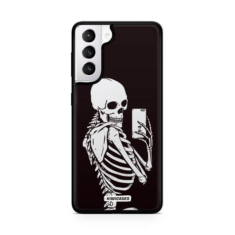 Skeleton Selfie