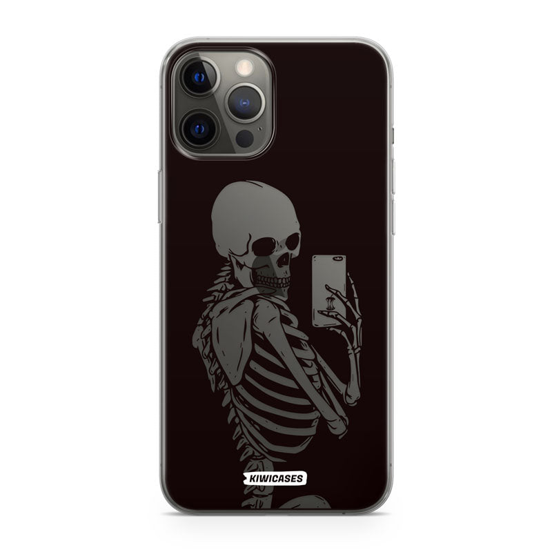 Skeleton Selfie - iPhone 12 Pro Max