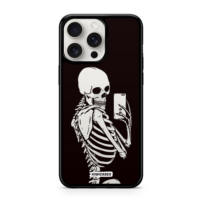 Skeleton Selfie - iPhone 15 Pro Max